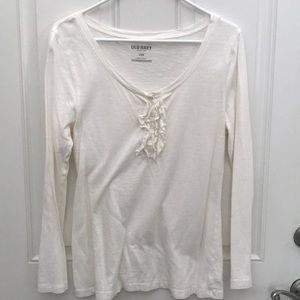 Cream colored long sleeved tee - L